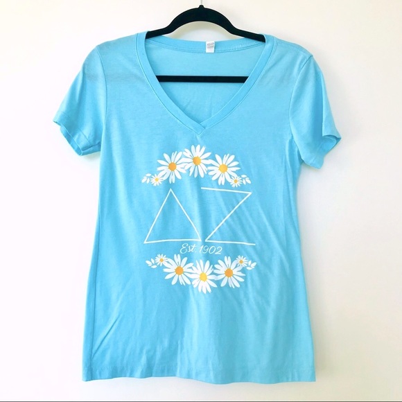Delta Zeta DZ Blue Daisy Tee - Picture 1 of 6